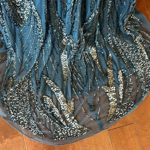 Mac Duggal beaded Cap sleeve gown size 12. NEW $598 sold out - Picture 16 of 17